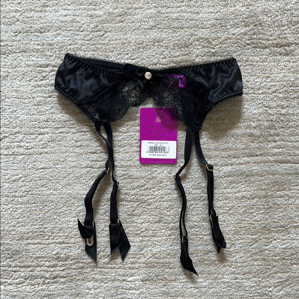 NWT L’Agent by Agent Provocateur Black Lace Garter Belt Black Size XS
